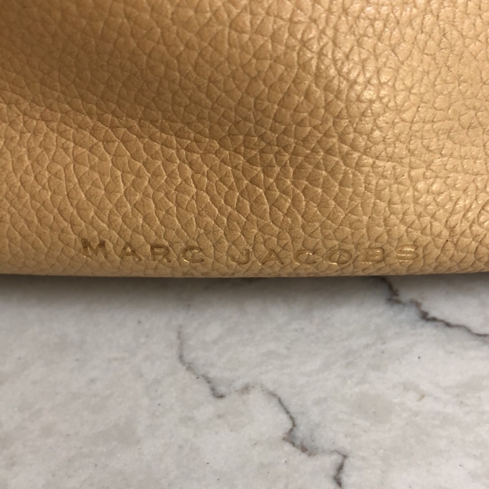 Marc Jacobs Interlock Crossbody Pebble Leather Gem